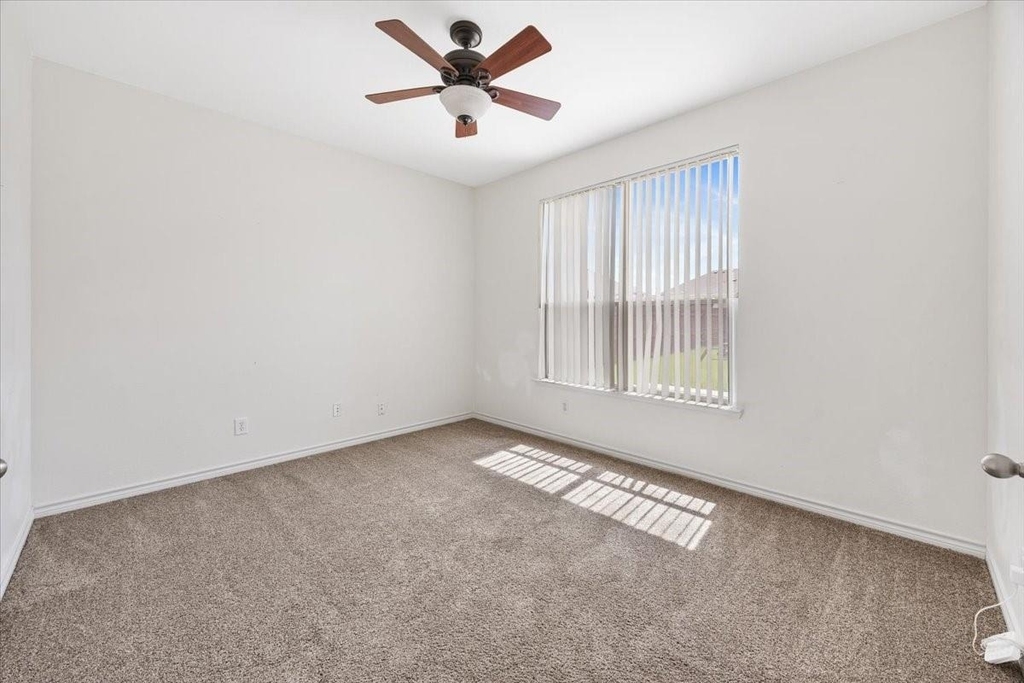 7704 Labrador Drive - Photo 21