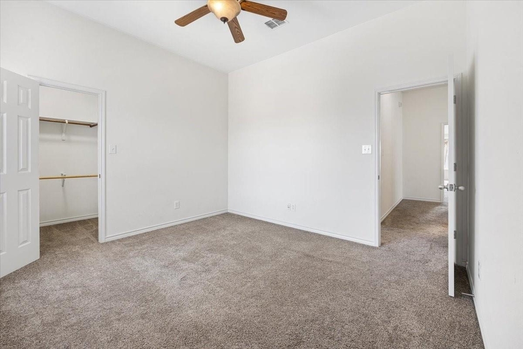7704 Labrador Drive - Photo 6