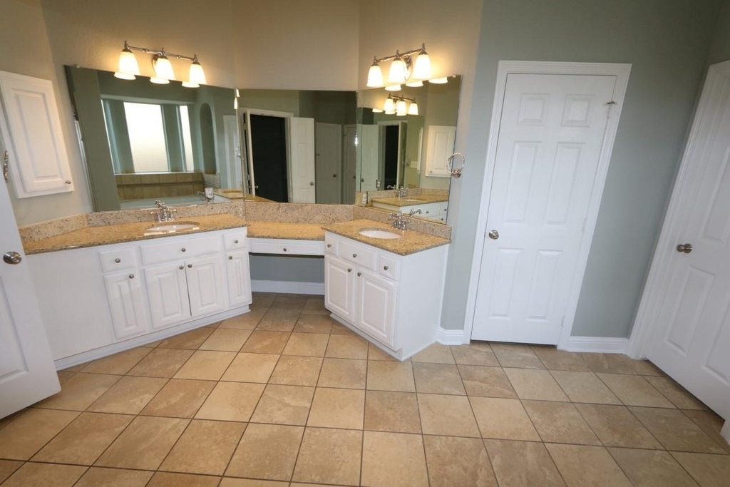 7102 Spring Run Lane - Photo 15