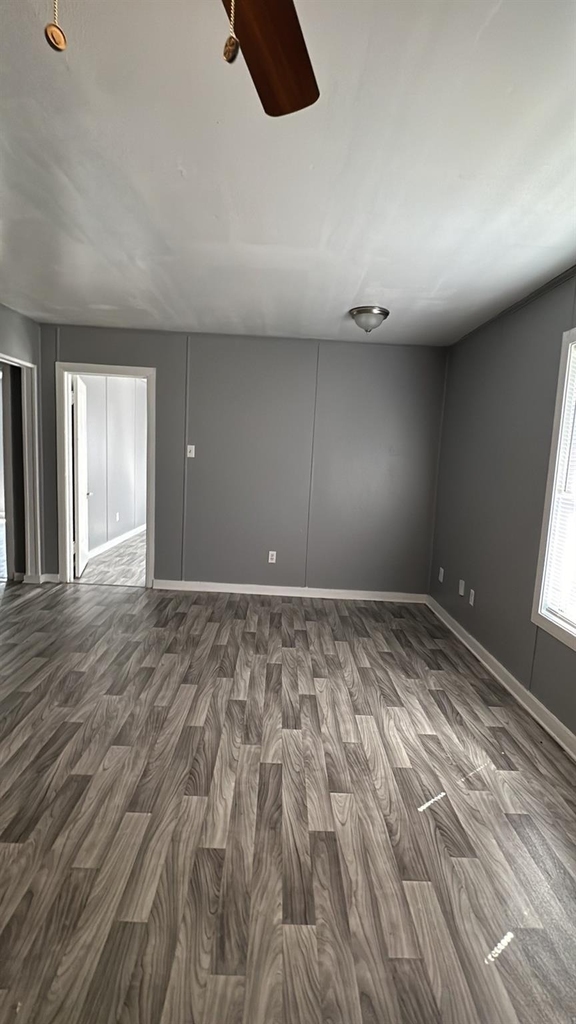 1907 Avenue C - Photo 3