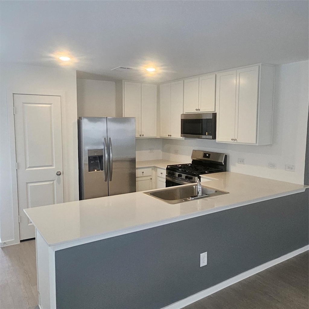2107 Mosaic Valley - Photo 1
