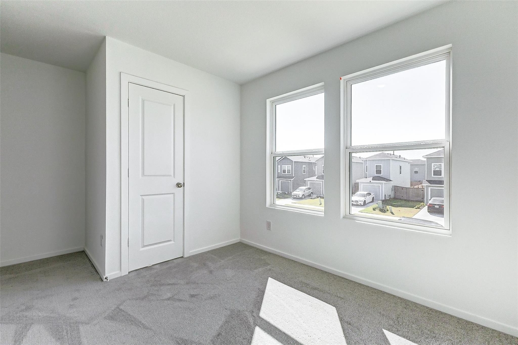 21438 Carosella Drive - Photo 17