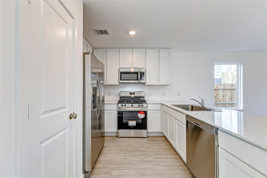 21438 Carosella Drive - Photo 4