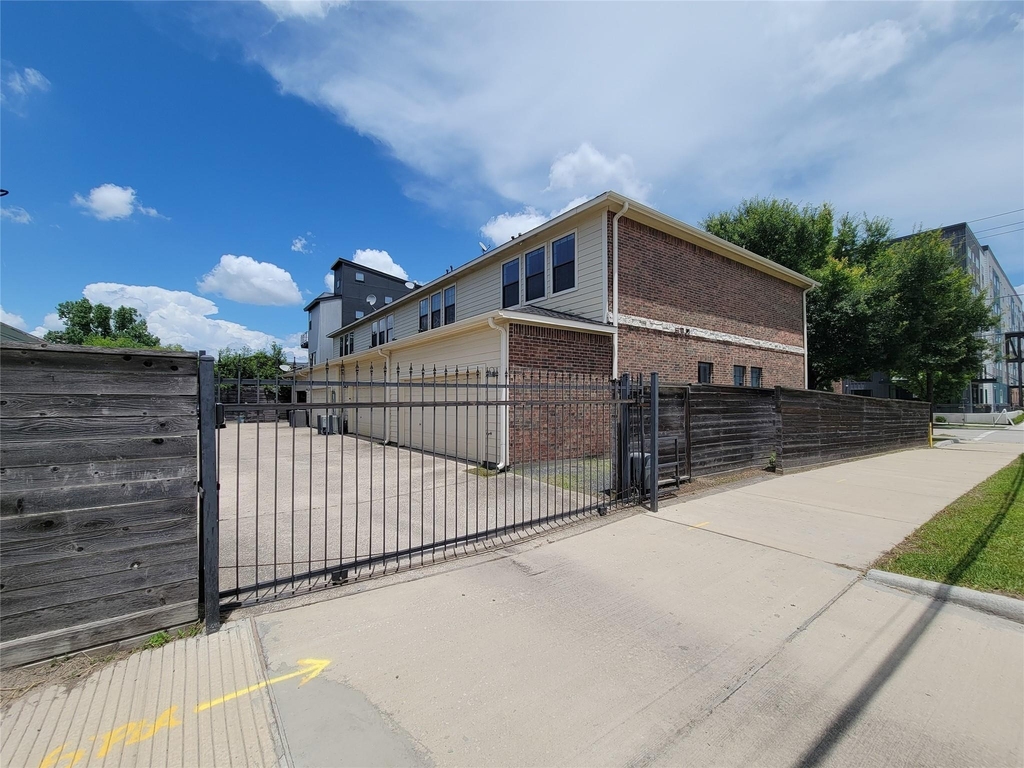 1414 Emancipation Avenue - Photo 31