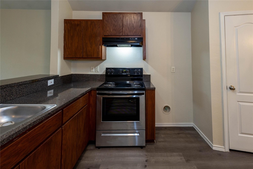 3940 Scranton Street - Photo 7