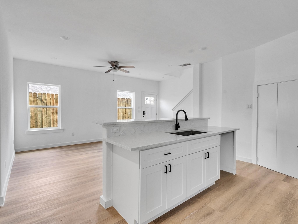8629 Homewood Lane Unit B - Photo 18