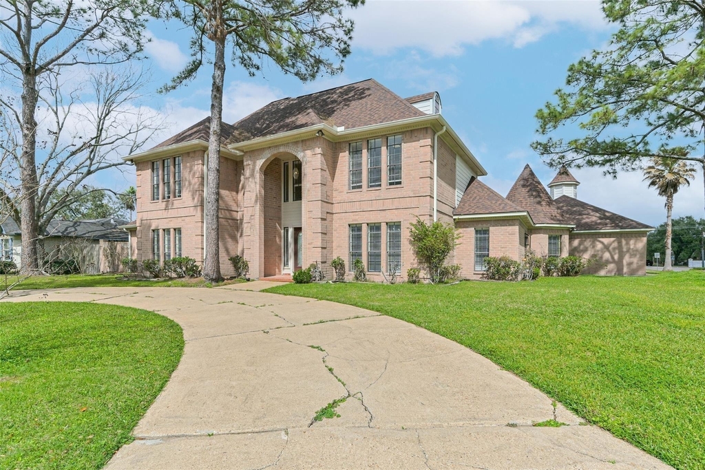 1410 Osborne Drive - Photo 0