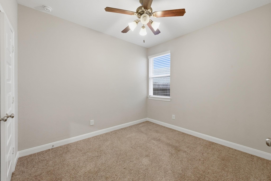 24230 Prairie Glen Lane - Photo 21