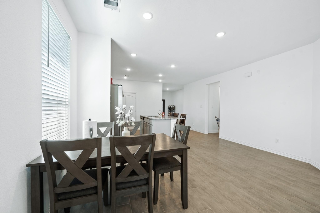 31243 Conover Drive - Photo 8