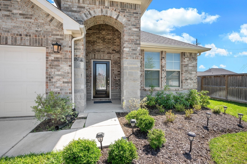 31243 Conover Drive - Photo 3