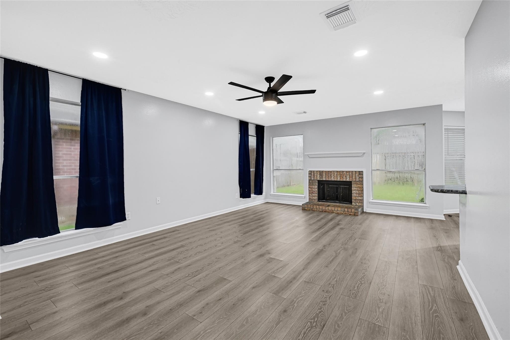 15019 Dunster Lane - Photo 4