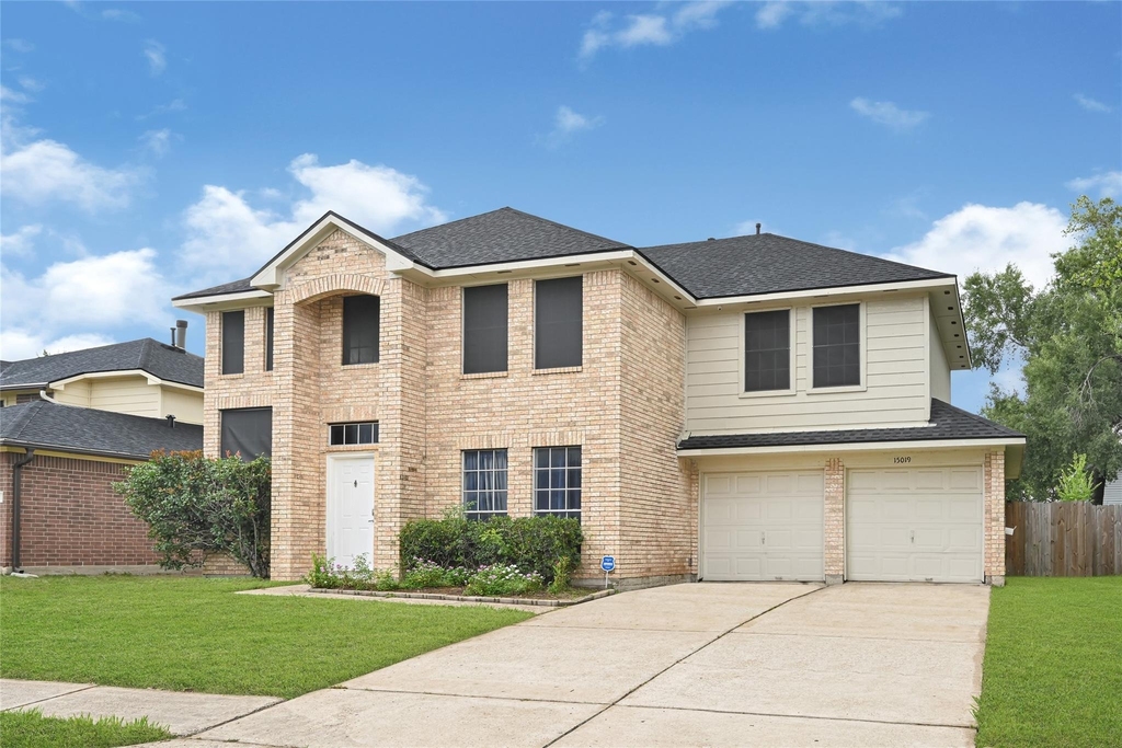 15019 Dunster Lane - Photo 0