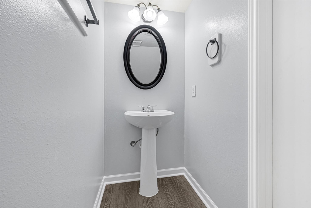 15019 Dunster Lane - Photo 11