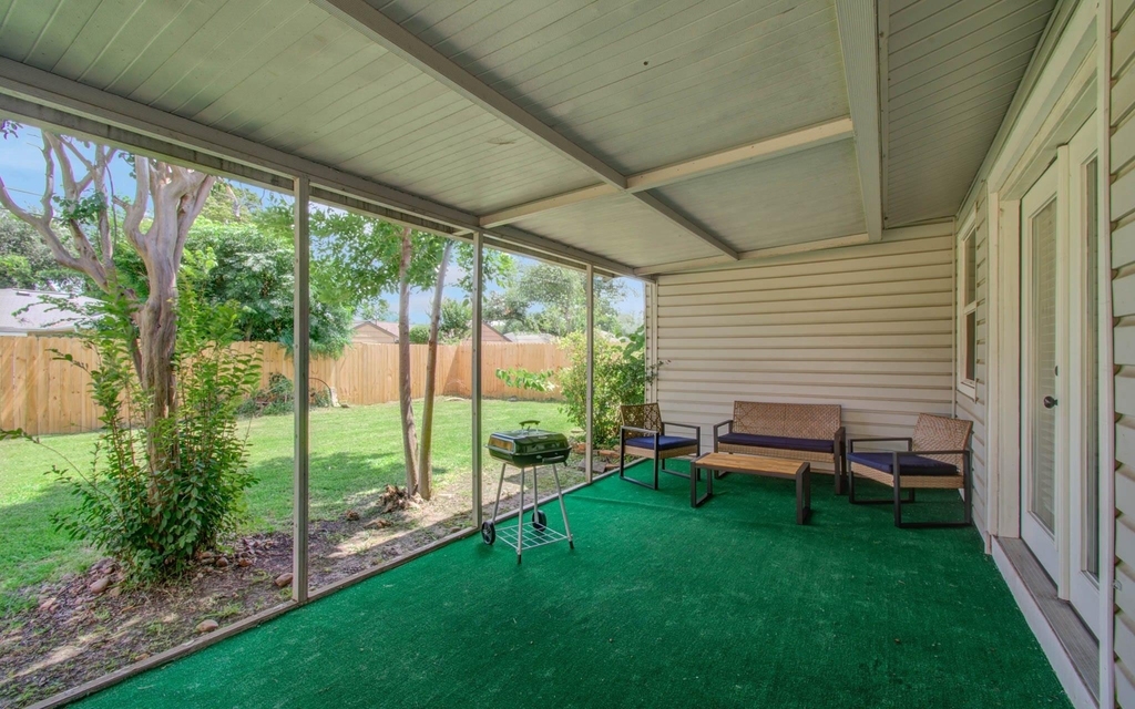 8018 Hammerly Boulevard - Photo 24