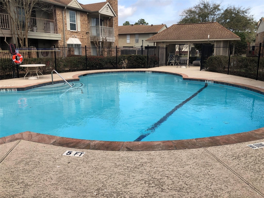 10615 Briar Forest Drive - Photo 17
