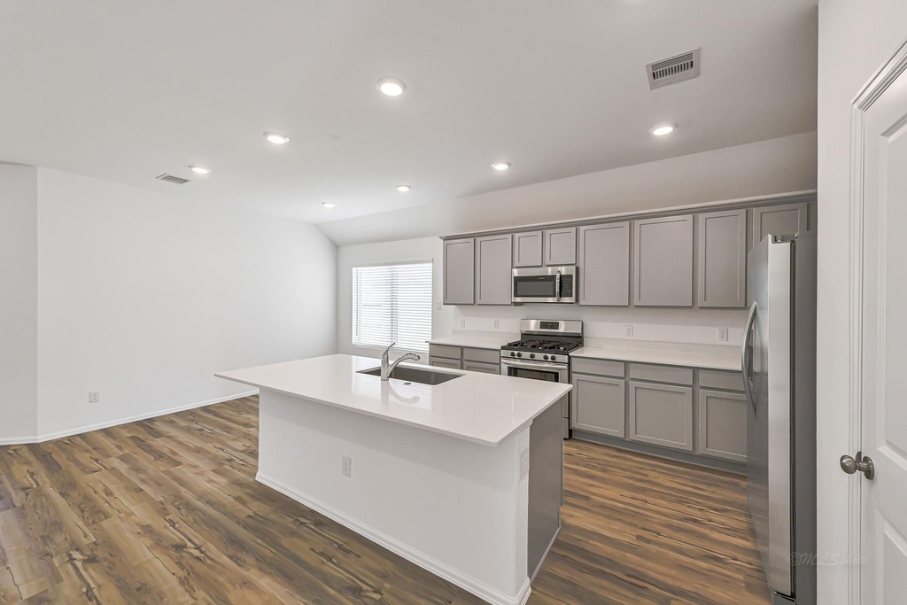 3718 Shadow Crest Lane - Photo 7