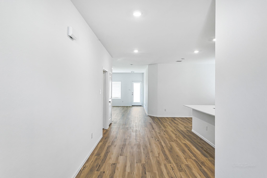 3718 Shadow Crest Lane - Photo 4