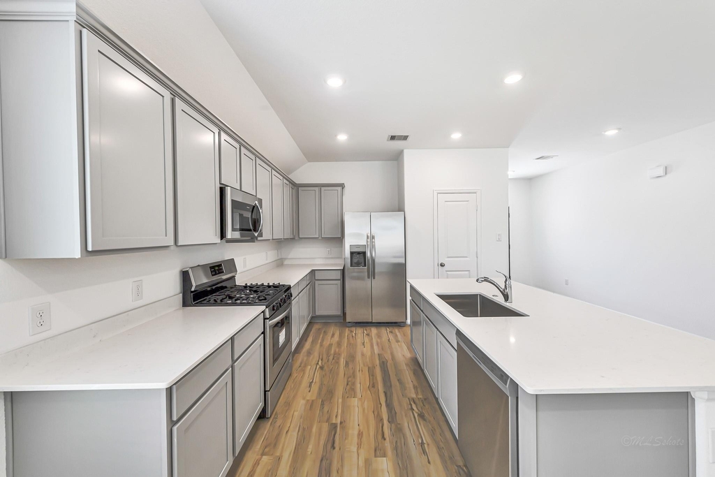 3718 Shadow Crest Lane - Photo 9