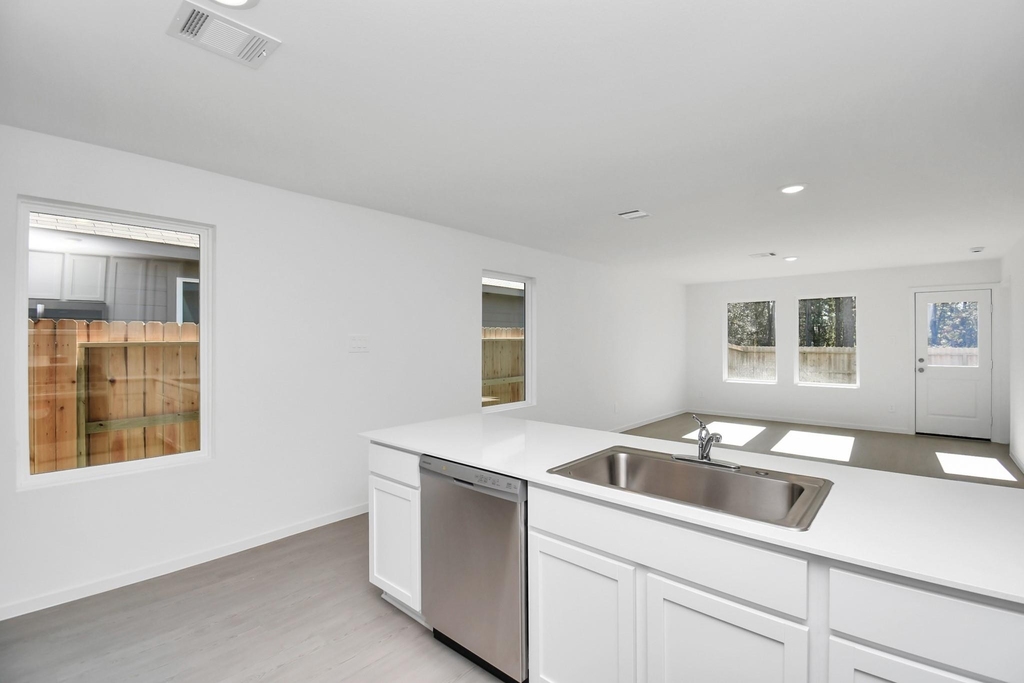 22760 Hackberry Leaf Drive - Photo 11