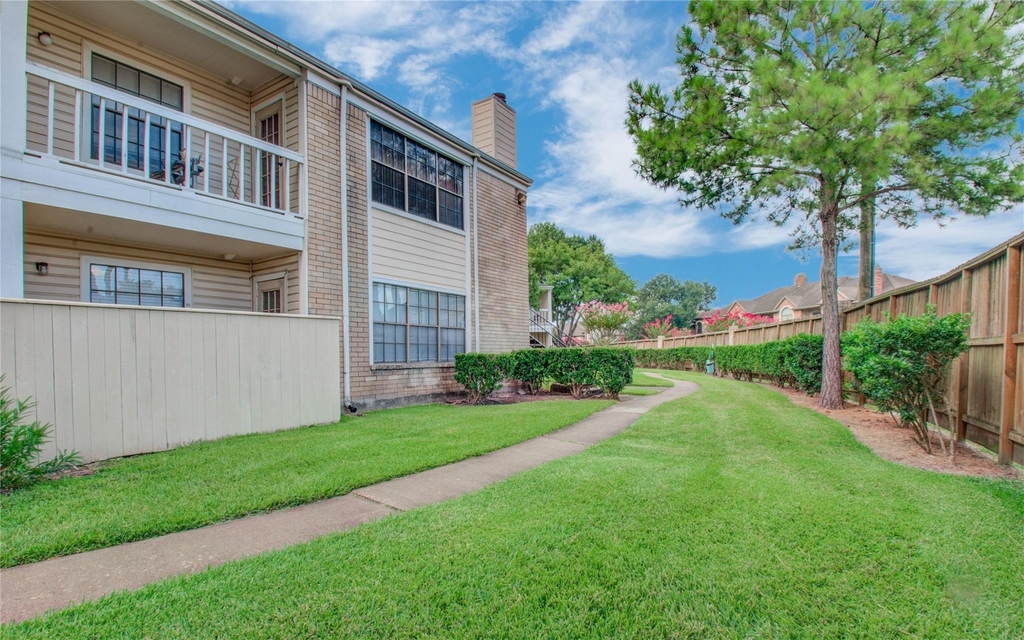 2750 Holly Hall Street - Photo 5