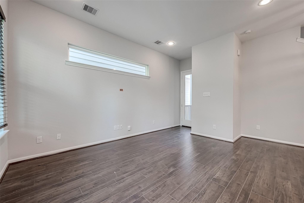 5610 Patrick Street - Photo 3
