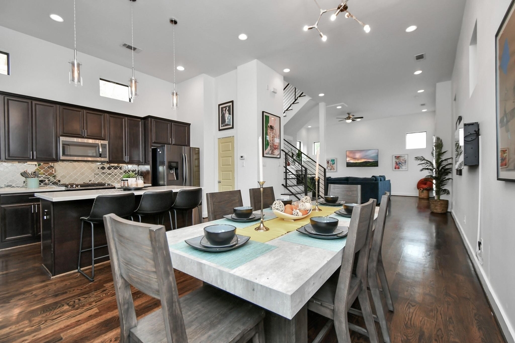 1705 Dunlavy Street - Photo 18