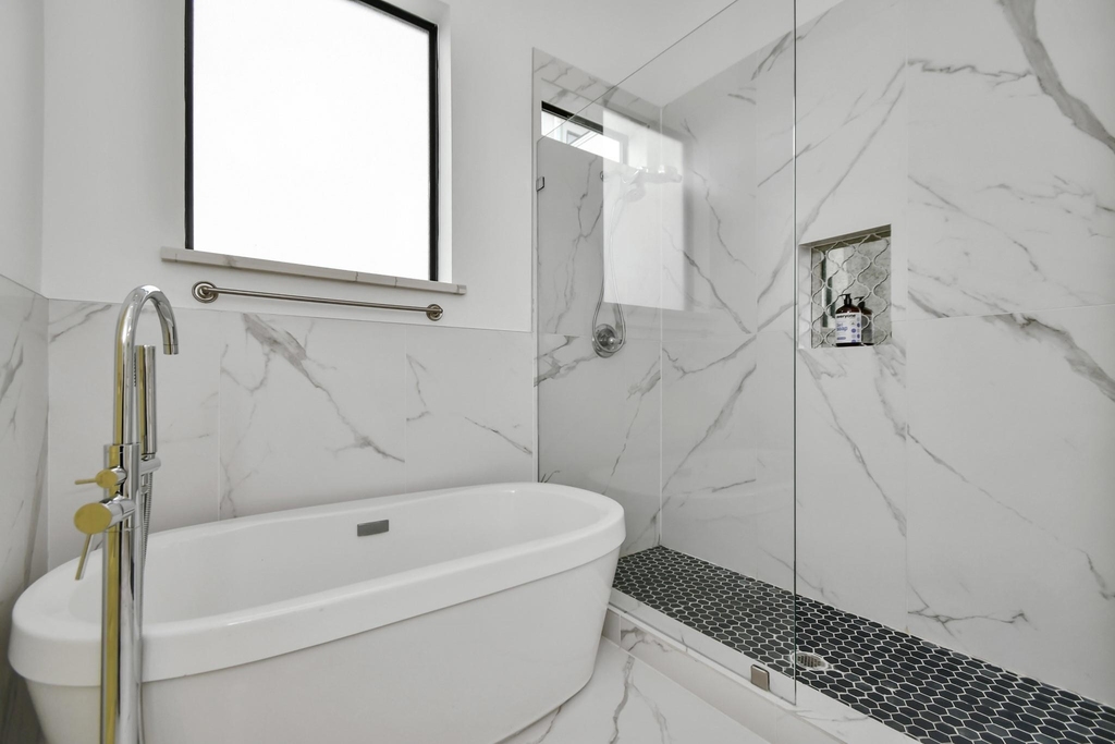 1705 Dunlavy Street - Photo 37