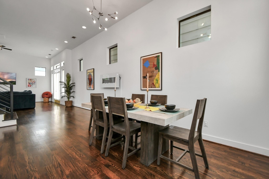 1705 Dunlavy Street - Photo 17