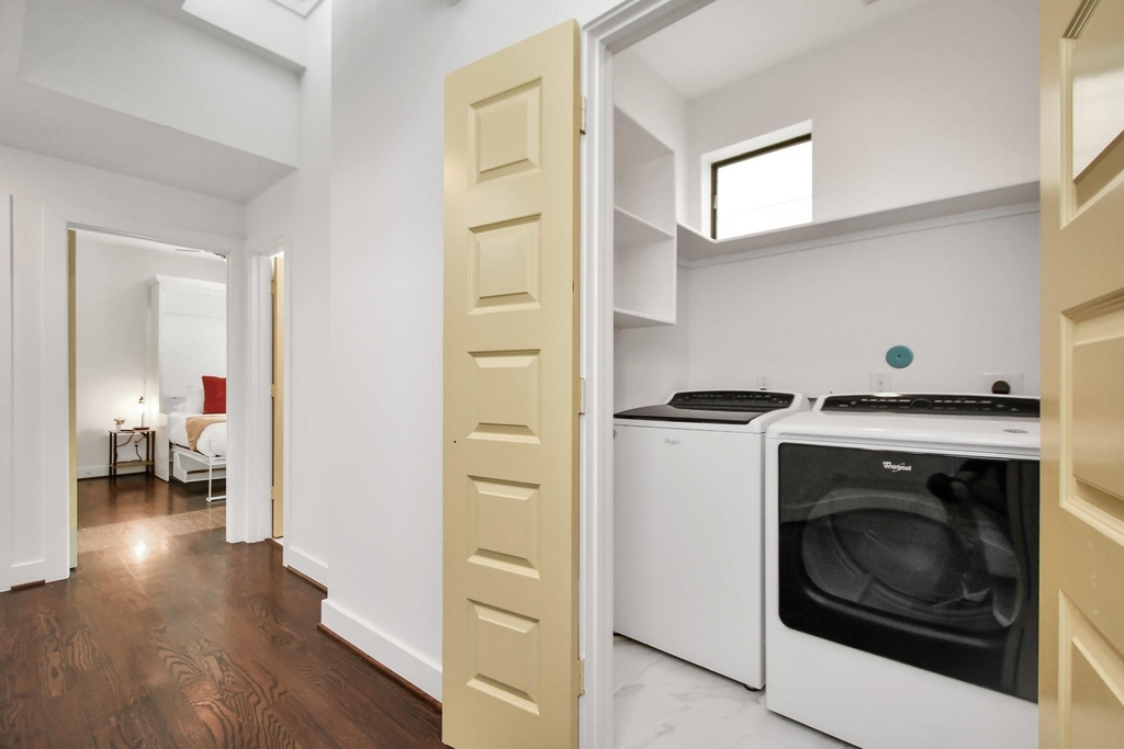 1705 Dunlavy Street - Photo 27