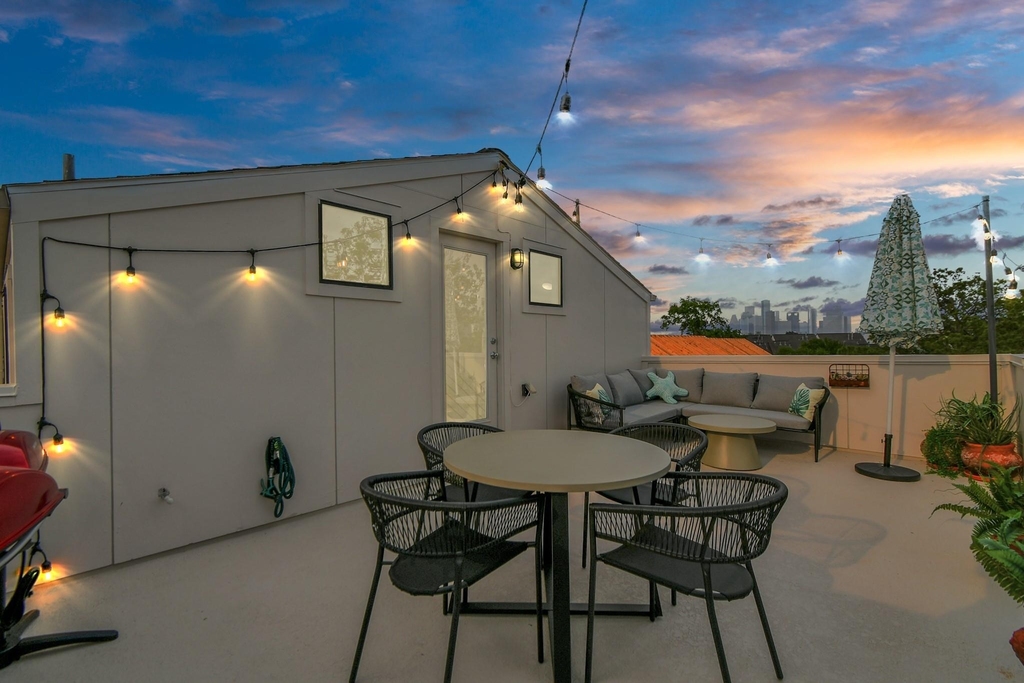 1705 Dunlavy Street - Photo 45