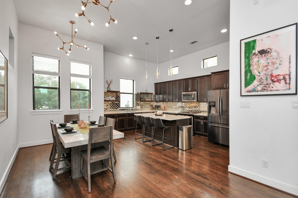 1705 Dunlavy Street - Photo 15
