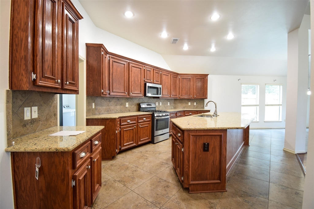 1511 Eden Meadows Drive - Photo 14