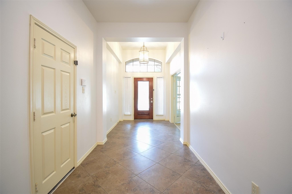 1511 Eden Meadows Drive - Photo 2