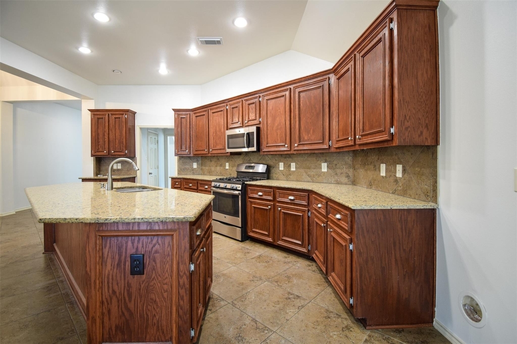 1511 Eden Meadows Drive - Photo 18