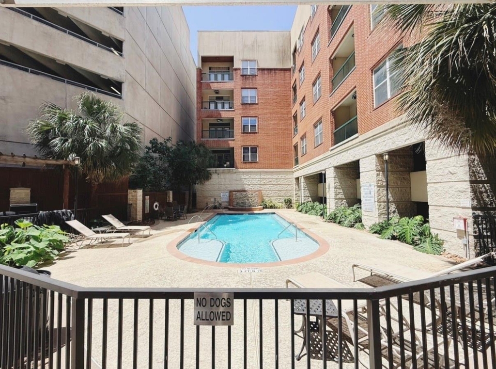 300 St Joseph Parkway - Photo 27