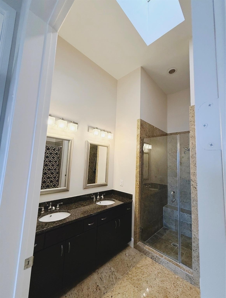 300 St Joseph Parkway - Photo 12