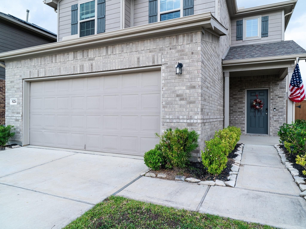 8214 Star Terrace Drive - Photo 4