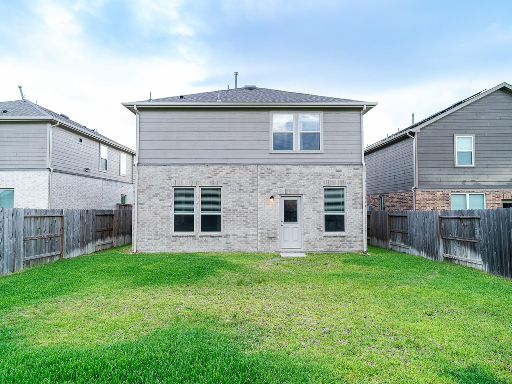 8214 Star Terrace Drive - Photo 17