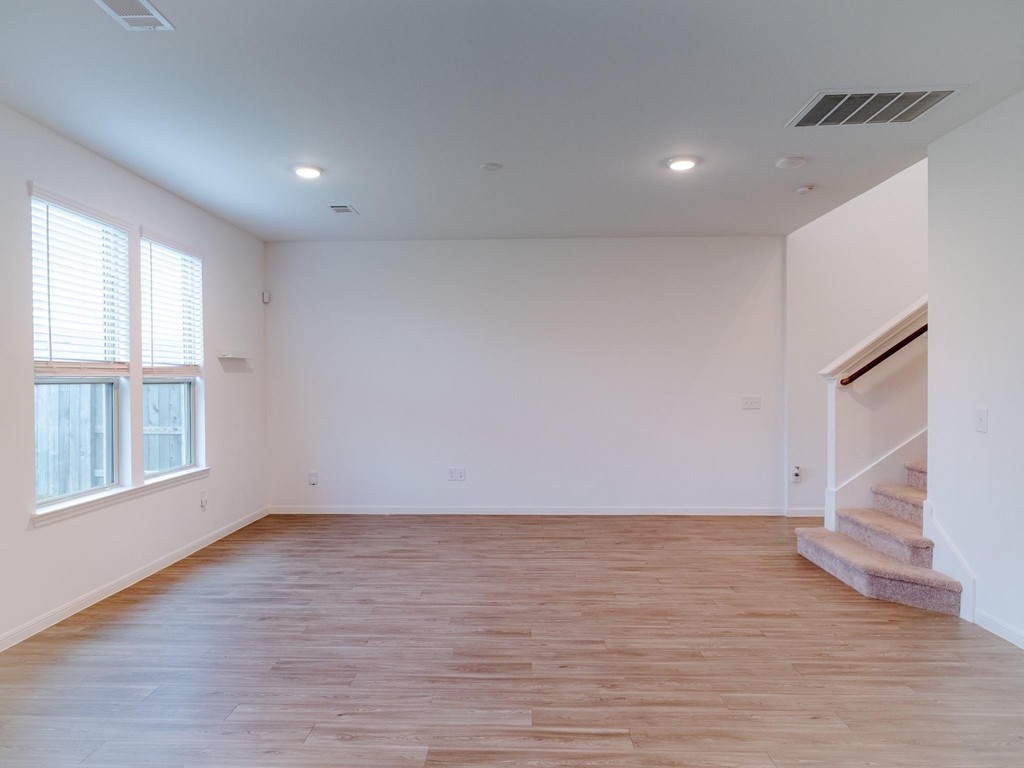 8214 Star Terrace Drive - Photo 10