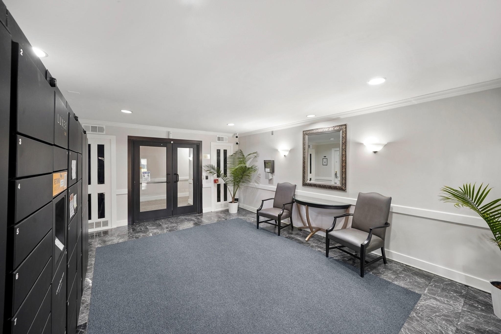357 N Post Oak Lane - Photo 12