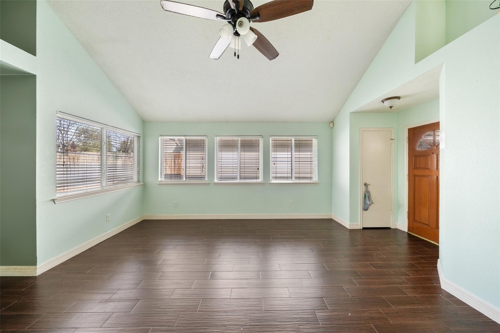 16170 Golden Sands Drive - Photo 4