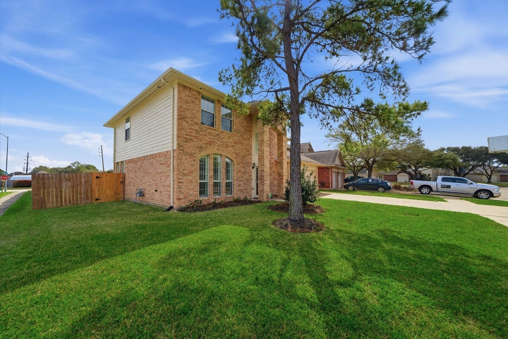 8974 Green Castle Way - Photo 1