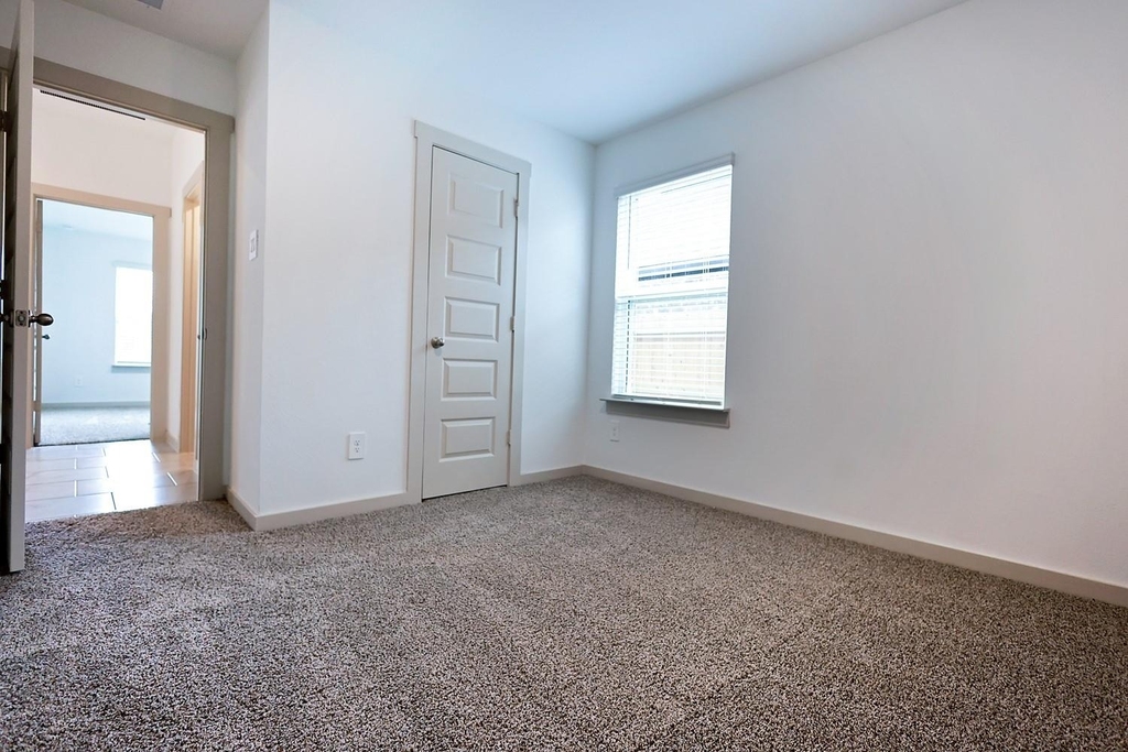 5034 Pine Haven Lane - Photo 11