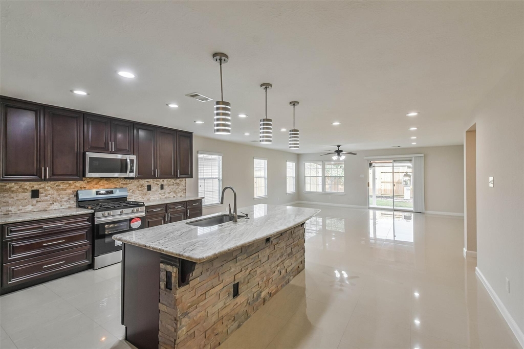 7718 Shavano Lane - Photo 8