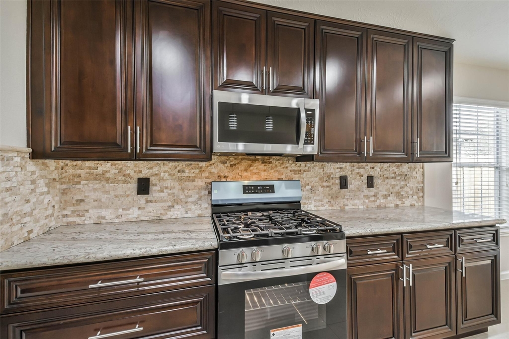 7718 Shavano Lane - Photo 11