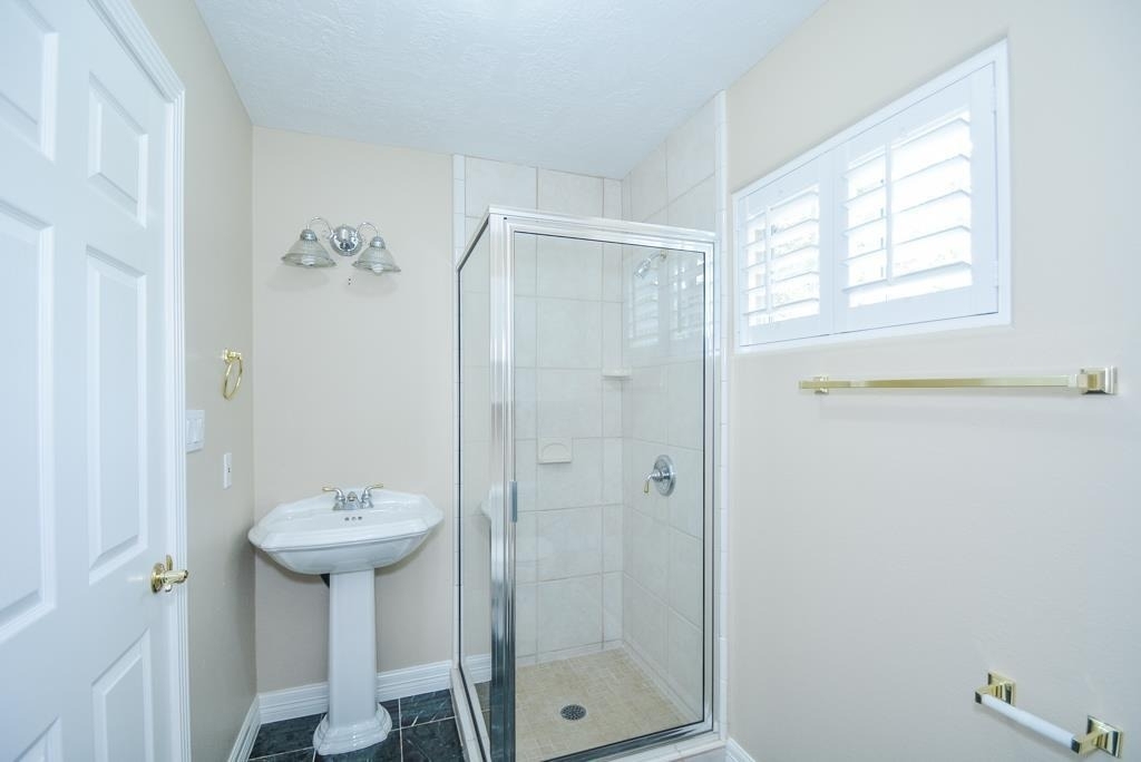 2326 Walnut Bend Lane - Photo 27