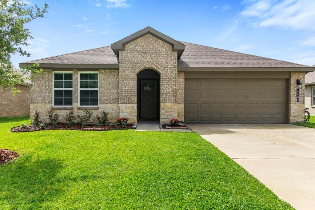 6685 Riplee Street - Photo 0