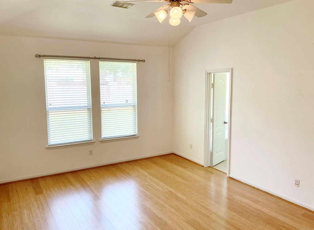 4435 Wellington Grove Lane - Photo 13