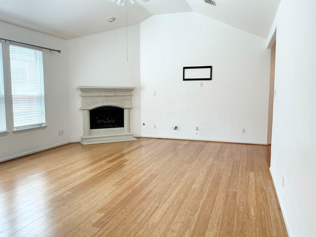 4435 Wellington Grove Lane - Photo 3