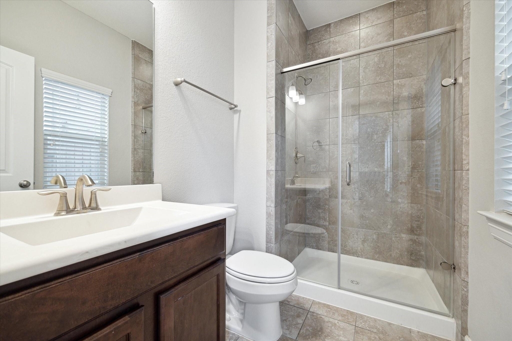 430 N Live Oak Street - Photo 3
